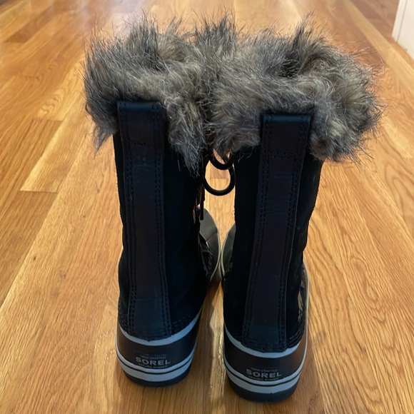 Sorel Joan of Arctic black boots. Size 6. Like new! - Picture 2 of 8
